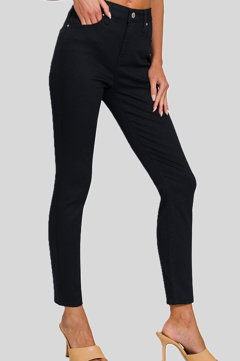 Sustainable high-waist black skinny leg pants